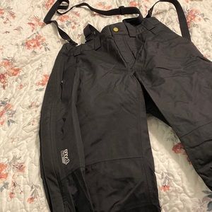 Men’s Mountain hardwear ski pants
